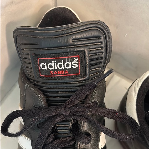 Adidas Black and White Classic Sneakers - Picture 6 of 6